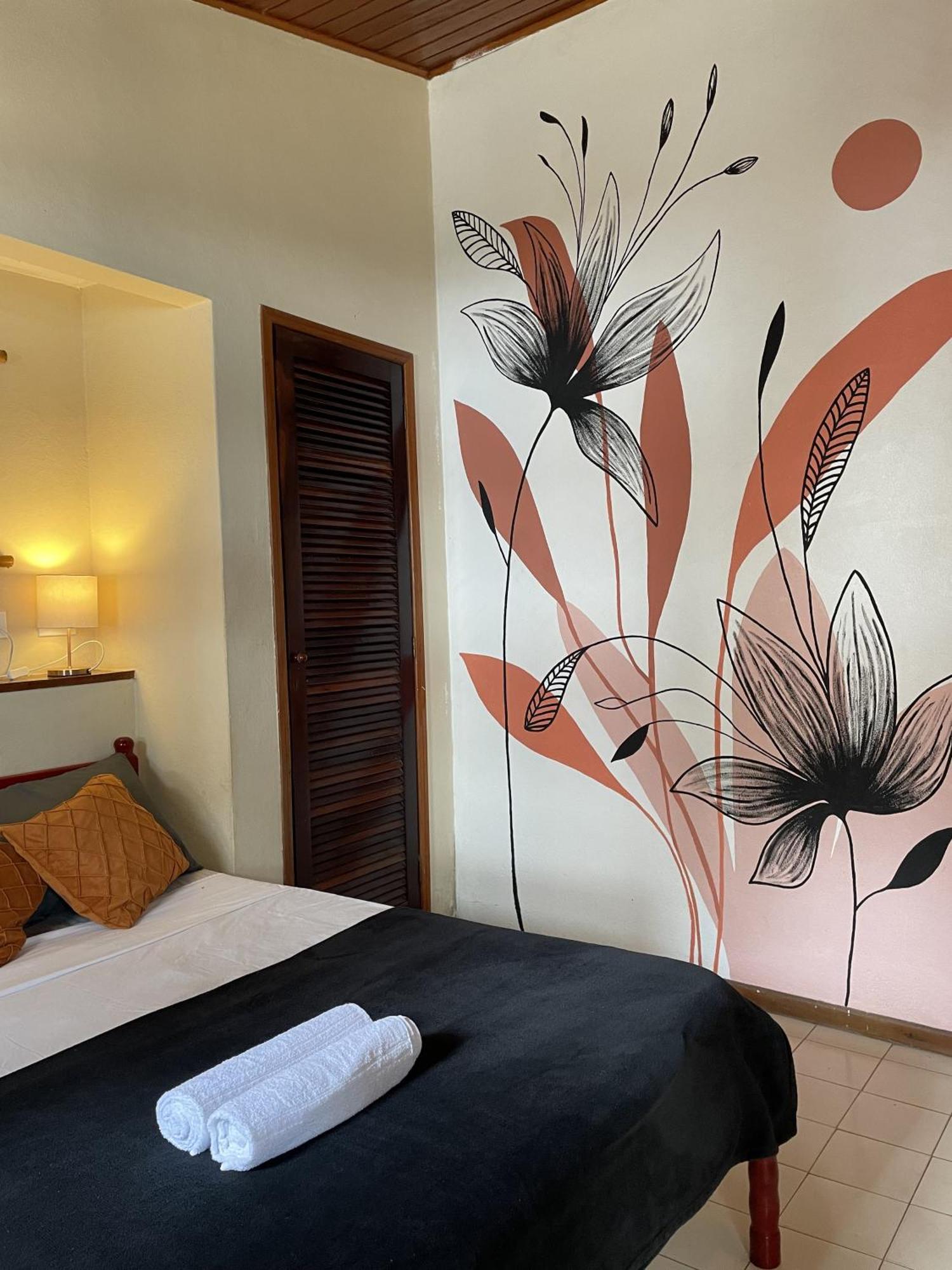 Ka'A Guest House Ubatuba Pokoj fotografie